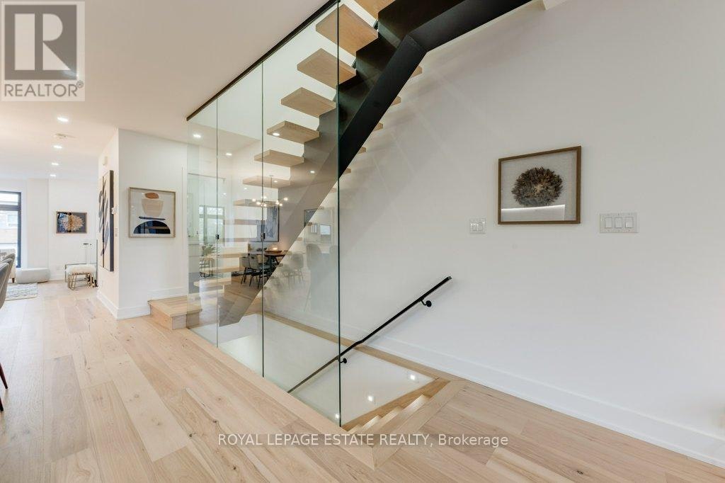 4 Lunness Road, Toronto, ON, M8W 4M3 - 14