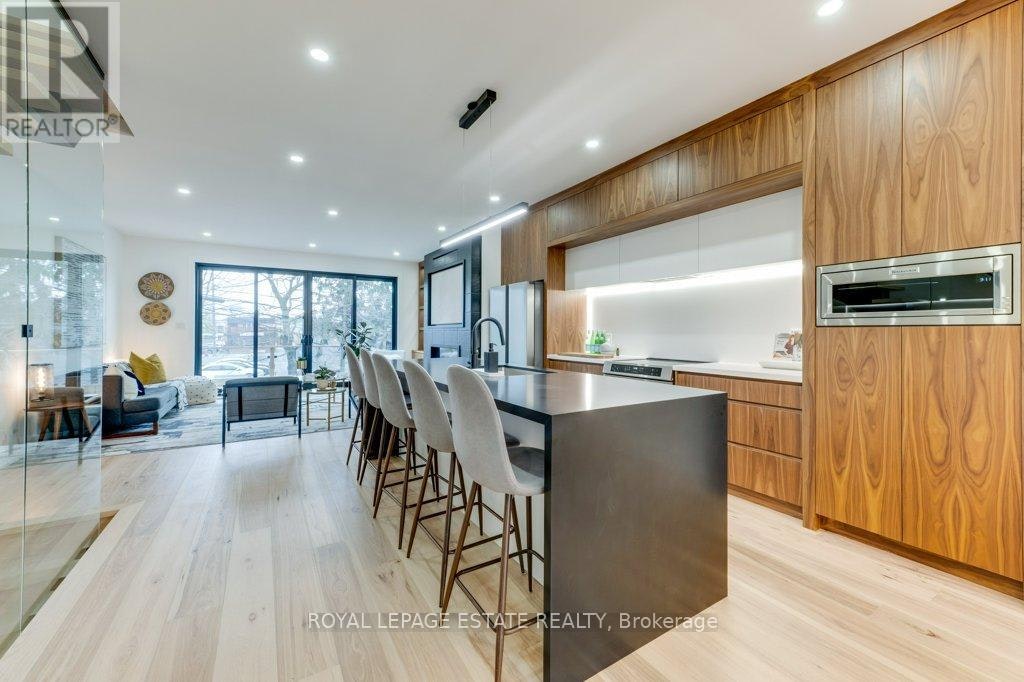 4 Lunness Road, Toronto, ON, M8W 4M3 - 10