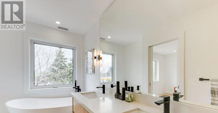 4 Lunness Road, Toronto, ON, M8W 4M3 - 25