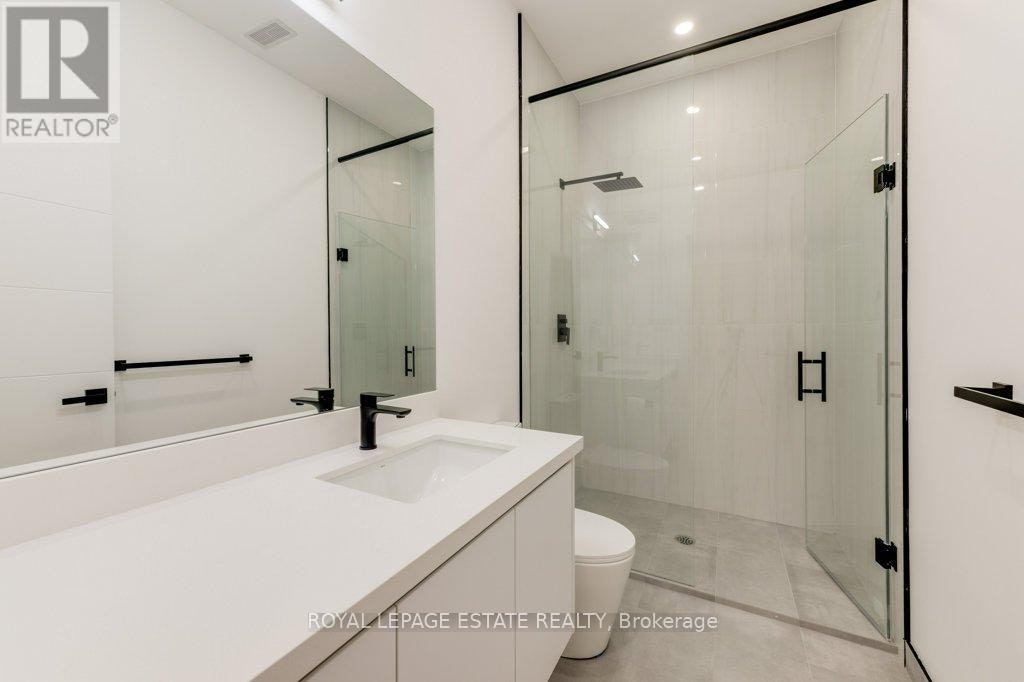 4 Lunness Road, Toronto, ON, M8W 4M3 - 39