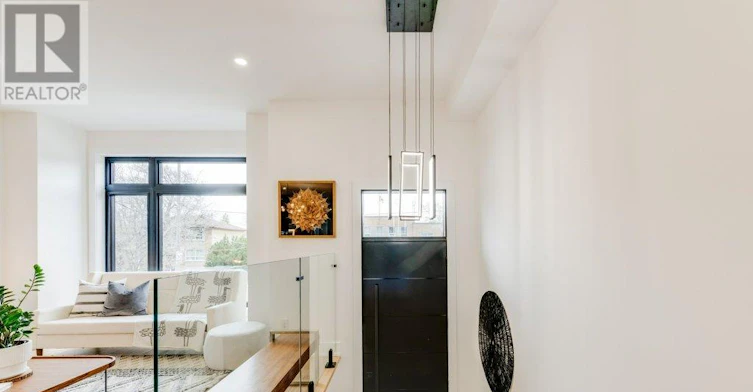 4 Lunness Road, Toronto, ON, M8W 4M3 - 2