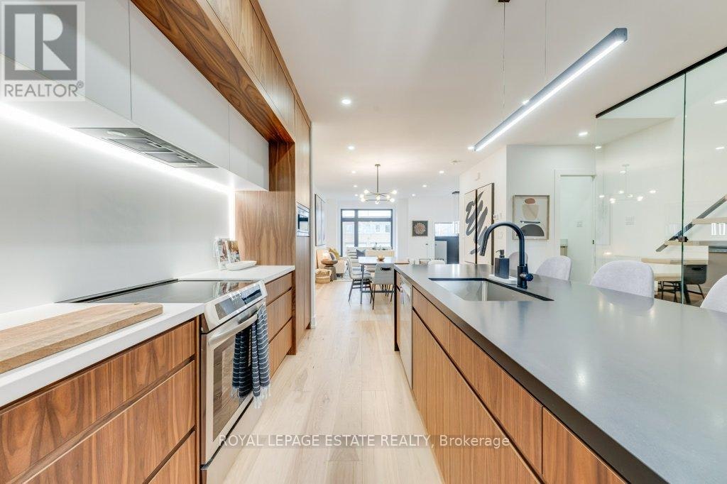 4 Lunness Road, Toronto, ON, M8W 4M3 - 13