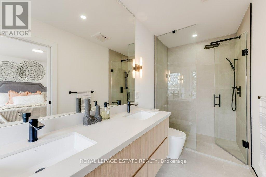 4 Lunness Road, Toronto, ON, M8W 4M3 - 26