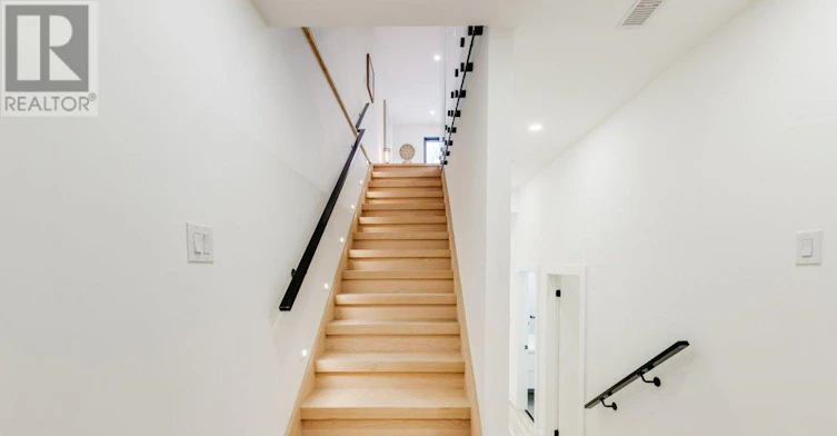 4 Lunness Road, Toronto, ON, M8W 4M3 - 36