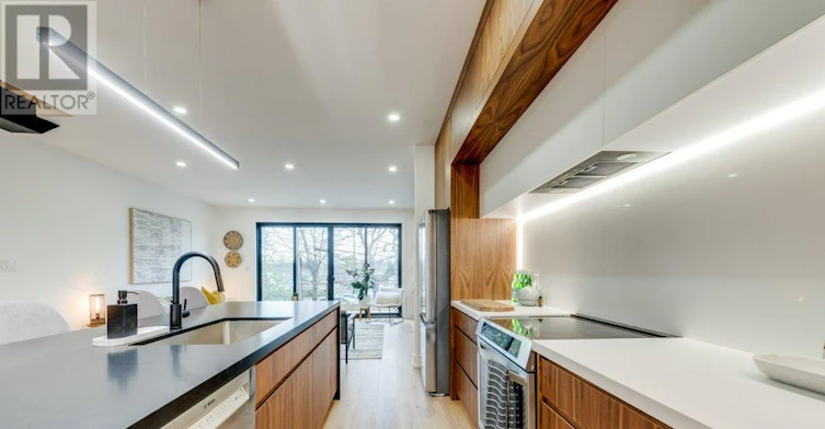 4 Lunness Road, Toronto, ON, M8W 4M3 - 12
