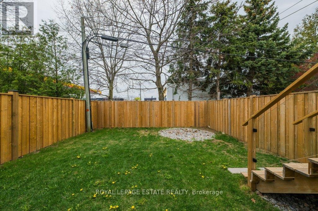 4 Lunness Road, Toronto, ON, M8W 4M3 - 46