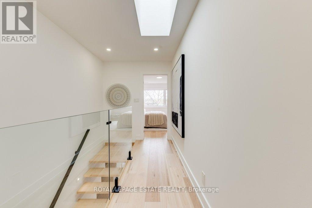 4 Lunness Road, Toronto, ON, M8W 4M3 - 22