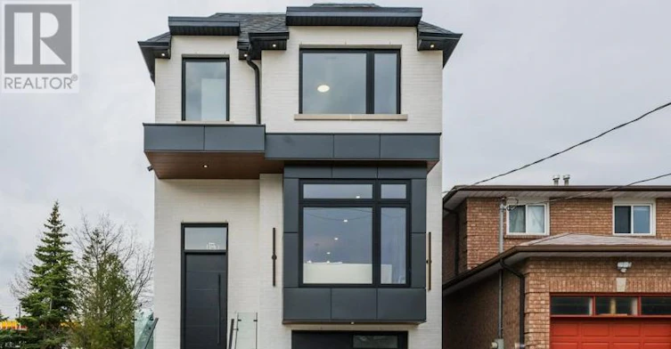 4 Lunness Road, Toronto, ON, M8W 4M3