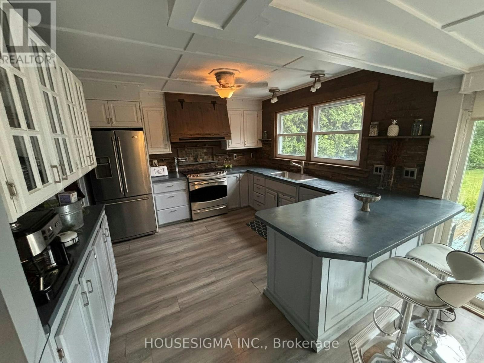 21063 Riverview Drive, Thames Centre, ON, N0M 2P0 - 11