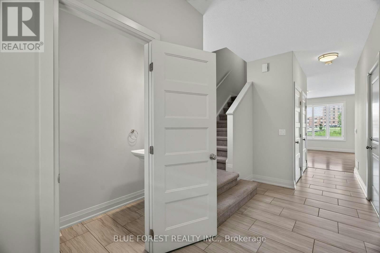 126-3025 Singleton Avenue, London, ON, N6L 0E6 - 5