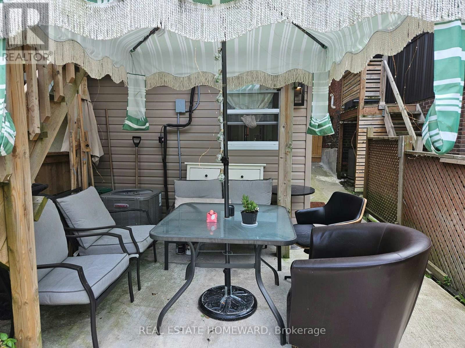 LOWER-141 Coxwell Avenue, Toronto, ON, M4L 3B4 - 11