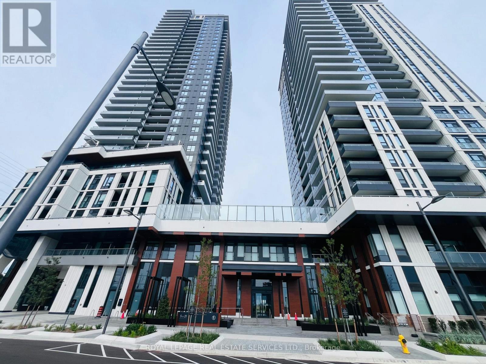 804-2851 7 Highway, Vaughan, ON, L4K 1W2