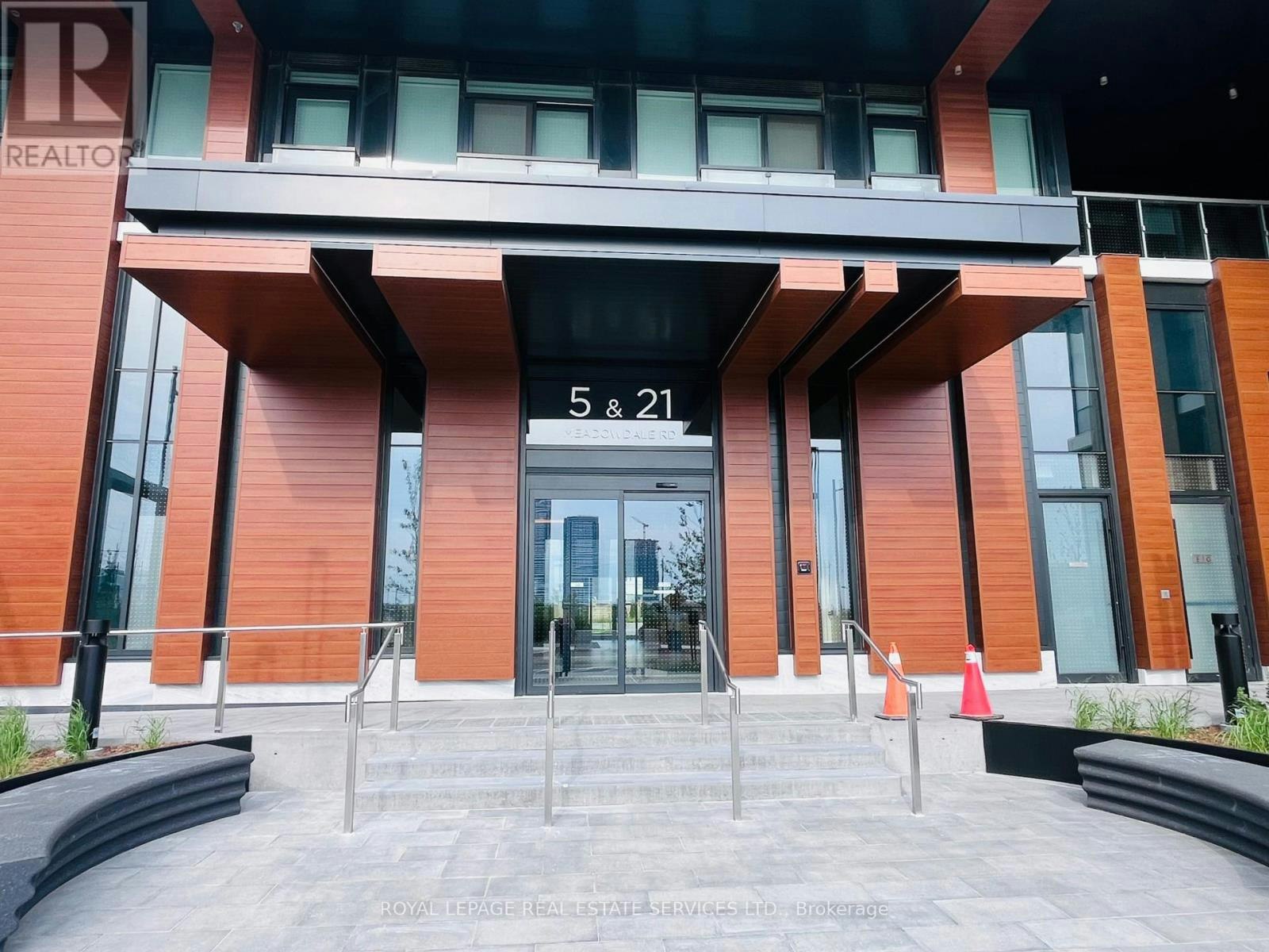 804-2851 7 Highway, Vaughan, ON, L4K 1W2 - 2