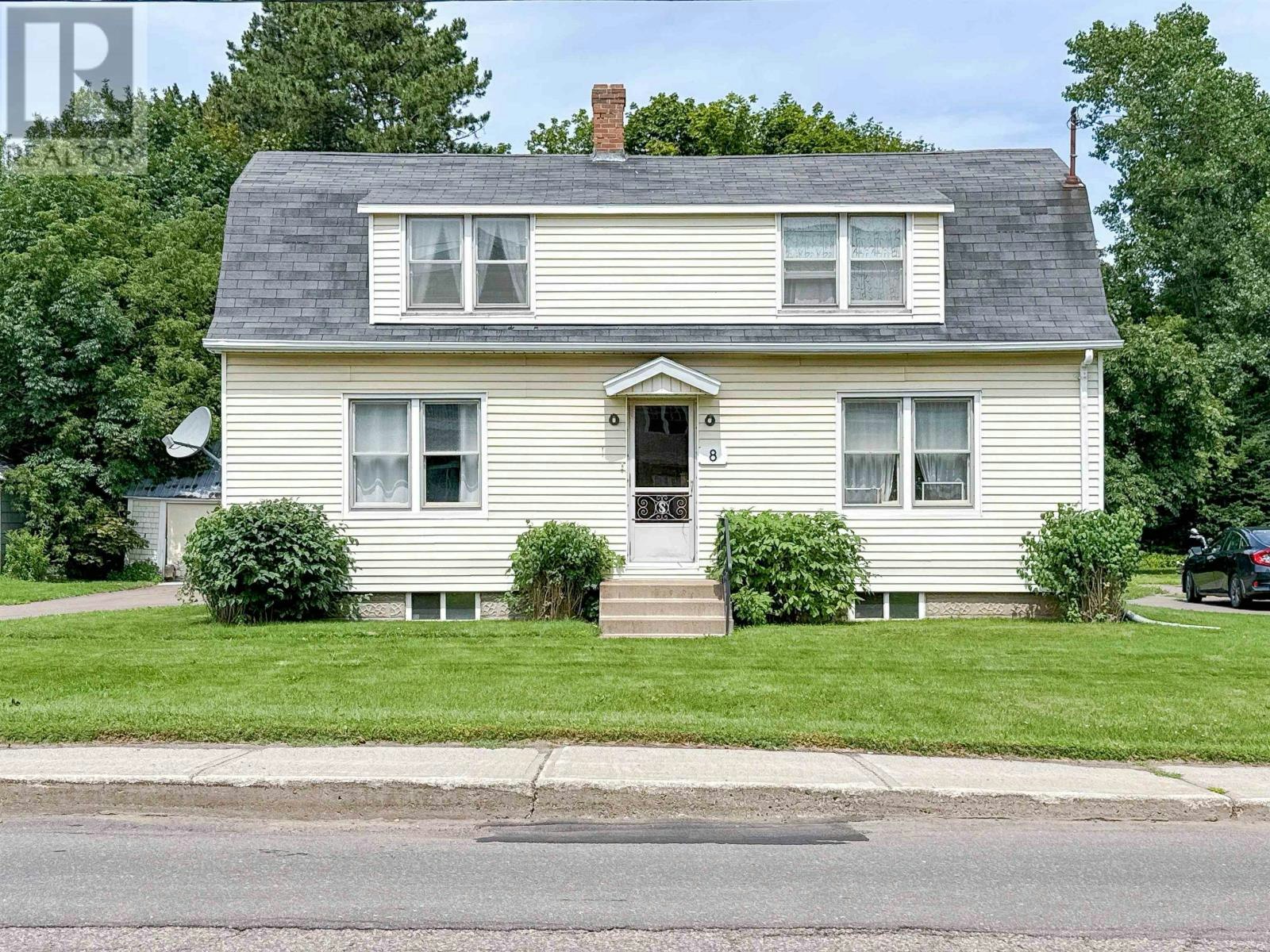8 Falconwood Drive, Charlottetown, PE, C1A 6B5