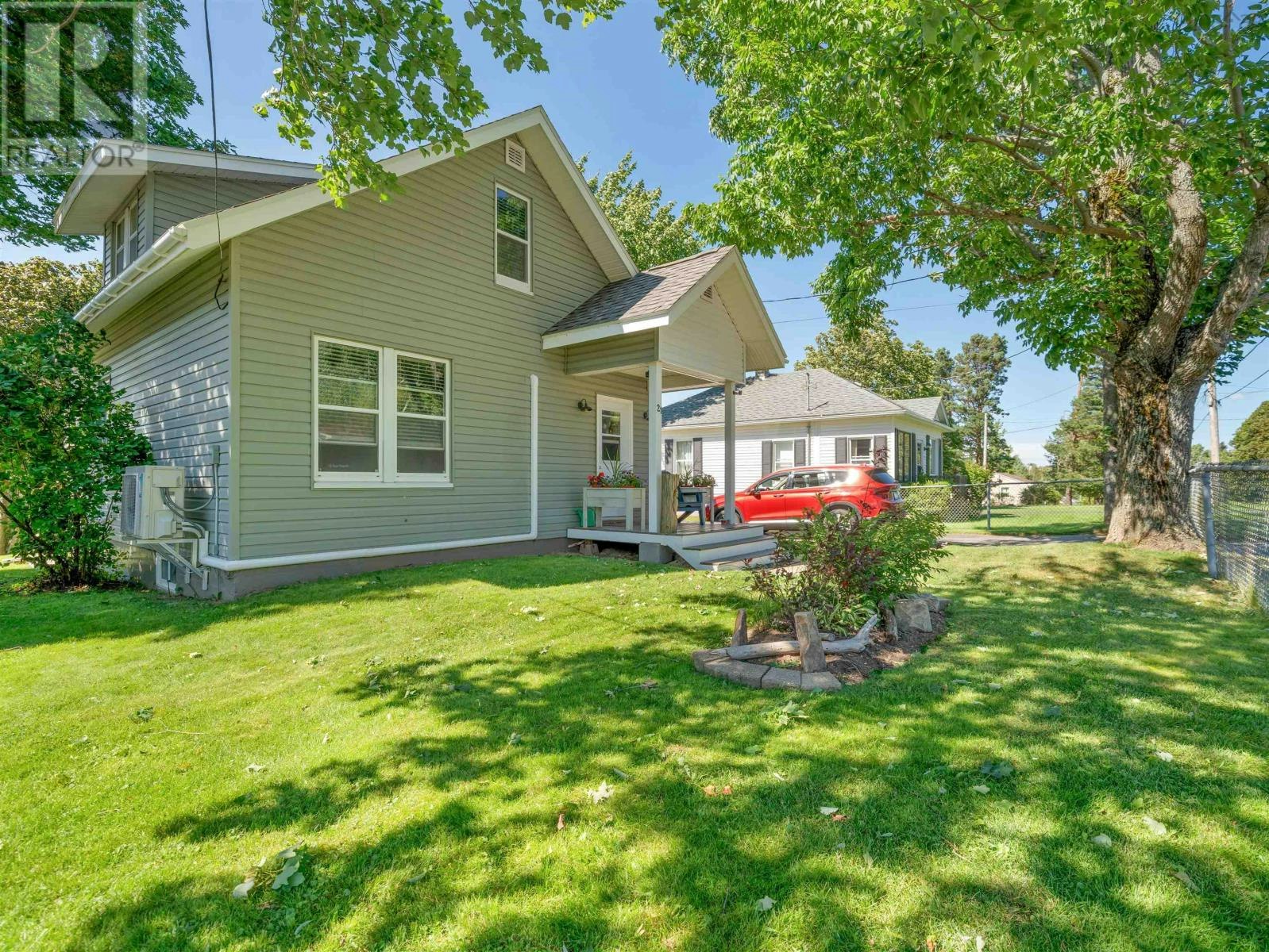 21 6th Street, Trenton, NS, B0K 1X0