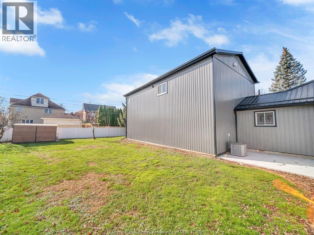 UPPER-1282 Stuart Boulevard, Lasalle, ON, N9J 1Y4 - 8
