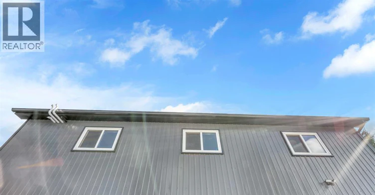 UPPER-1282 Stuart Boulevard, Lasalle, ON, N9J 1Y4