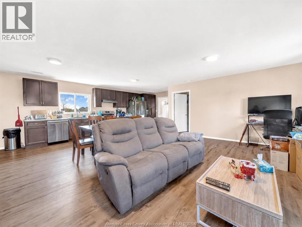 UPPER-1282 Stuart Boulevard, Lasalle, ON, N9J 1Y4 - 3