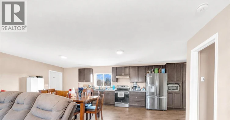 UPPER-1282 Stuart Boulevard, Lasalle, ON, N9J 1Y4 - 6