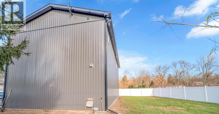 UPPER-1282 Stuart Boulevard, Lasalle, ON, N9J 1Y4 - 9