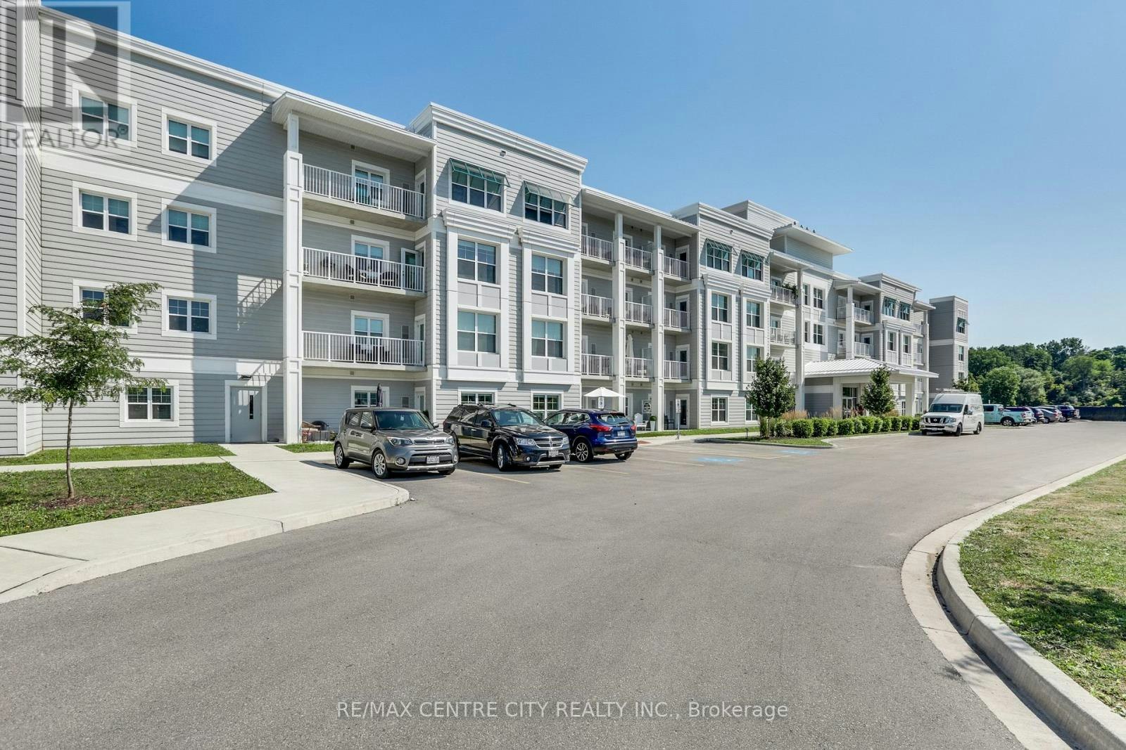 206-100 The Promenade, Port Stanley, ON, N5L 0B7