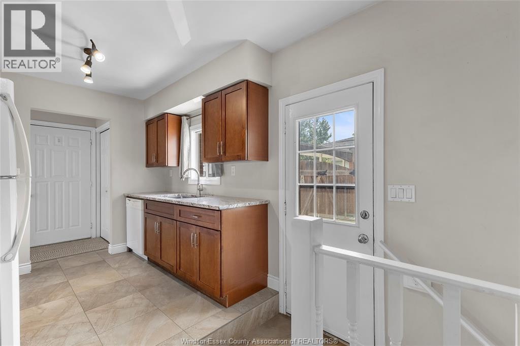 3083 Jefferson Boulevard, Windsor, ON, N8T 3H8 - 6