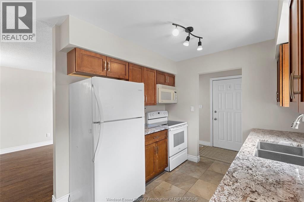 3083 Jefferson Boulevard, Windsor, ON, N8T 3H8 - 4