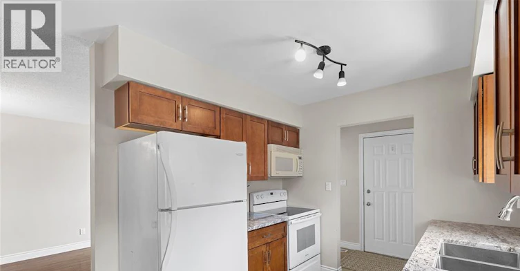 3083 Jefferson Boulevard, Windsor, ON, N8T 3H8 - 4