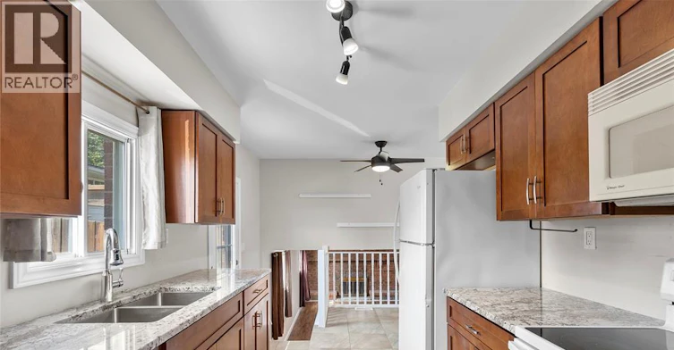 3083 Jefferson Boulevard, Windsor, ON, N8T 3H8 - 2