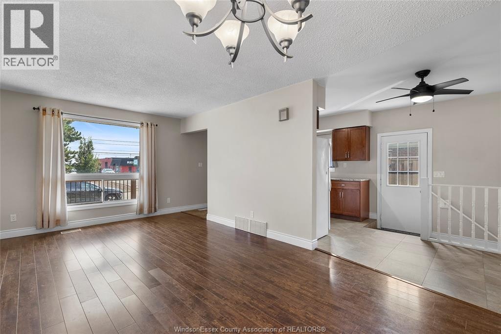 3083 Jefferson Boulevard, Windsor, ON, N8T 3H8 - 8
