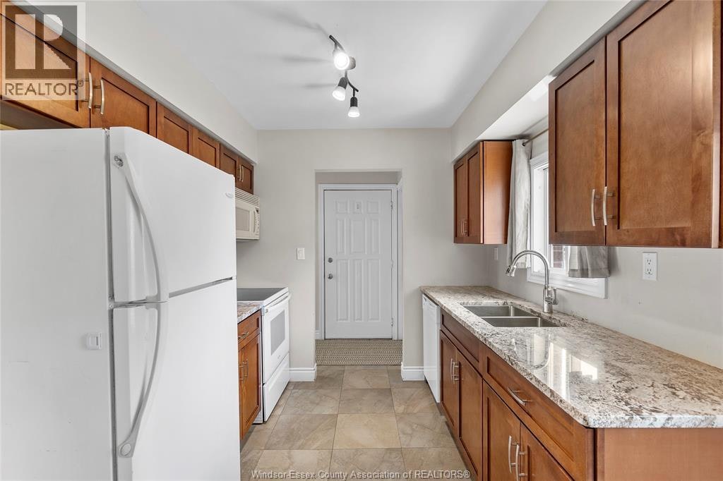 3083 Jefferson Boulevard, Windsor, ON, N8T 3H8 - 5
