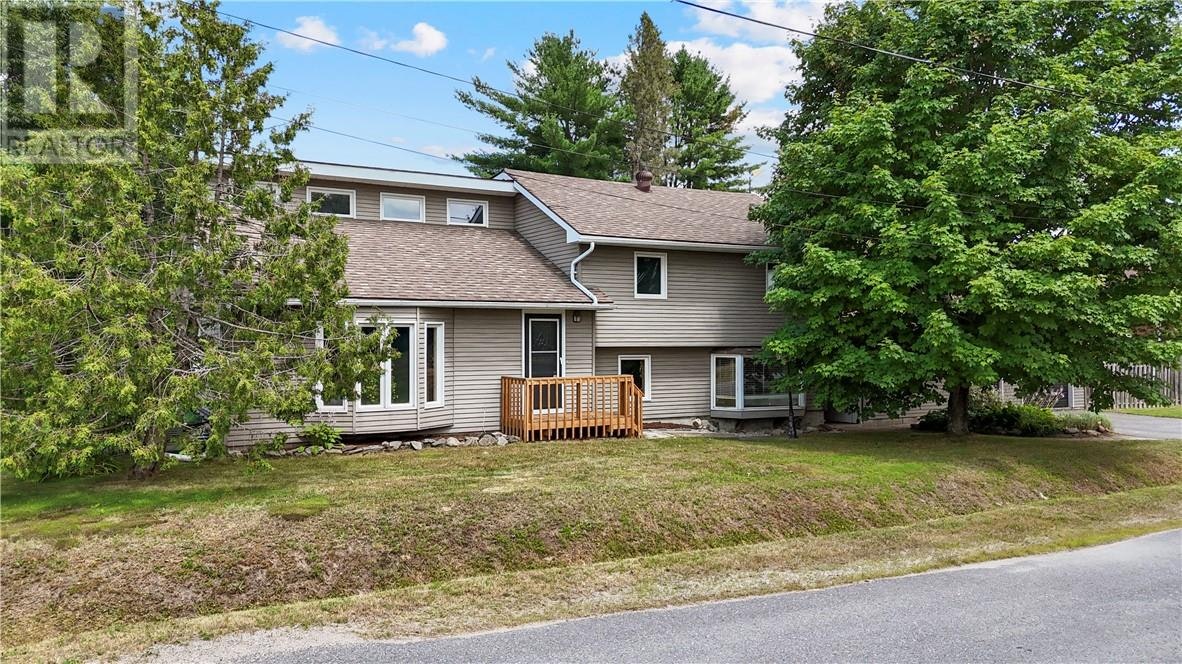 14 Minto Street, Webbwood, ON, P0P 2G0