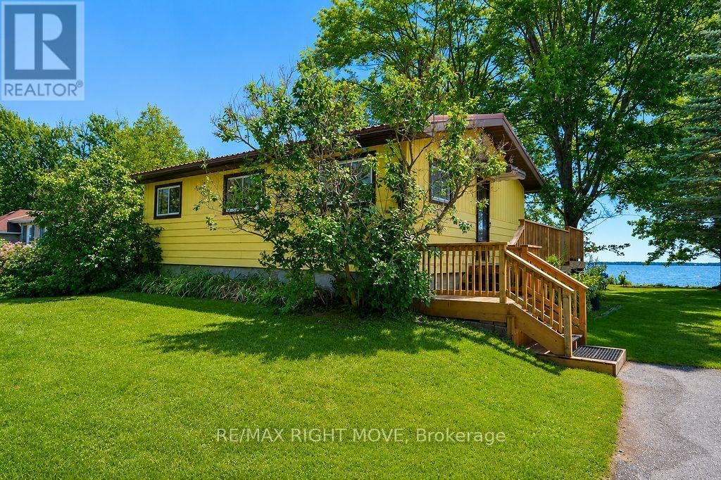 1525 Cunningham Crescent, Severn, ON, L3V 7E1