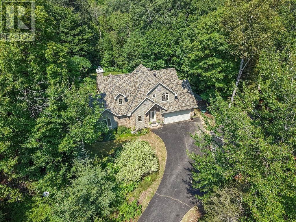 966 Fourth Lin E, Sault Ste. Marie, ON, P6A 6J8