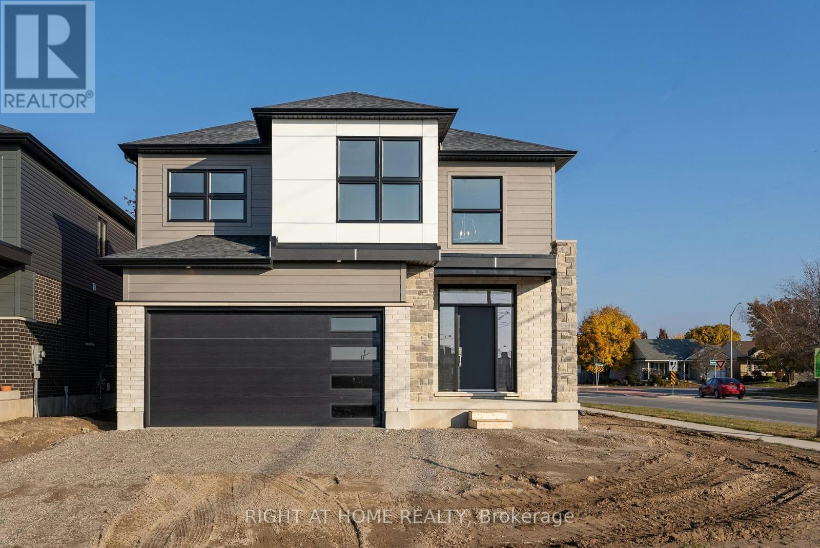 2 Welch Court, St. Thomas, ON, N5R 0M1