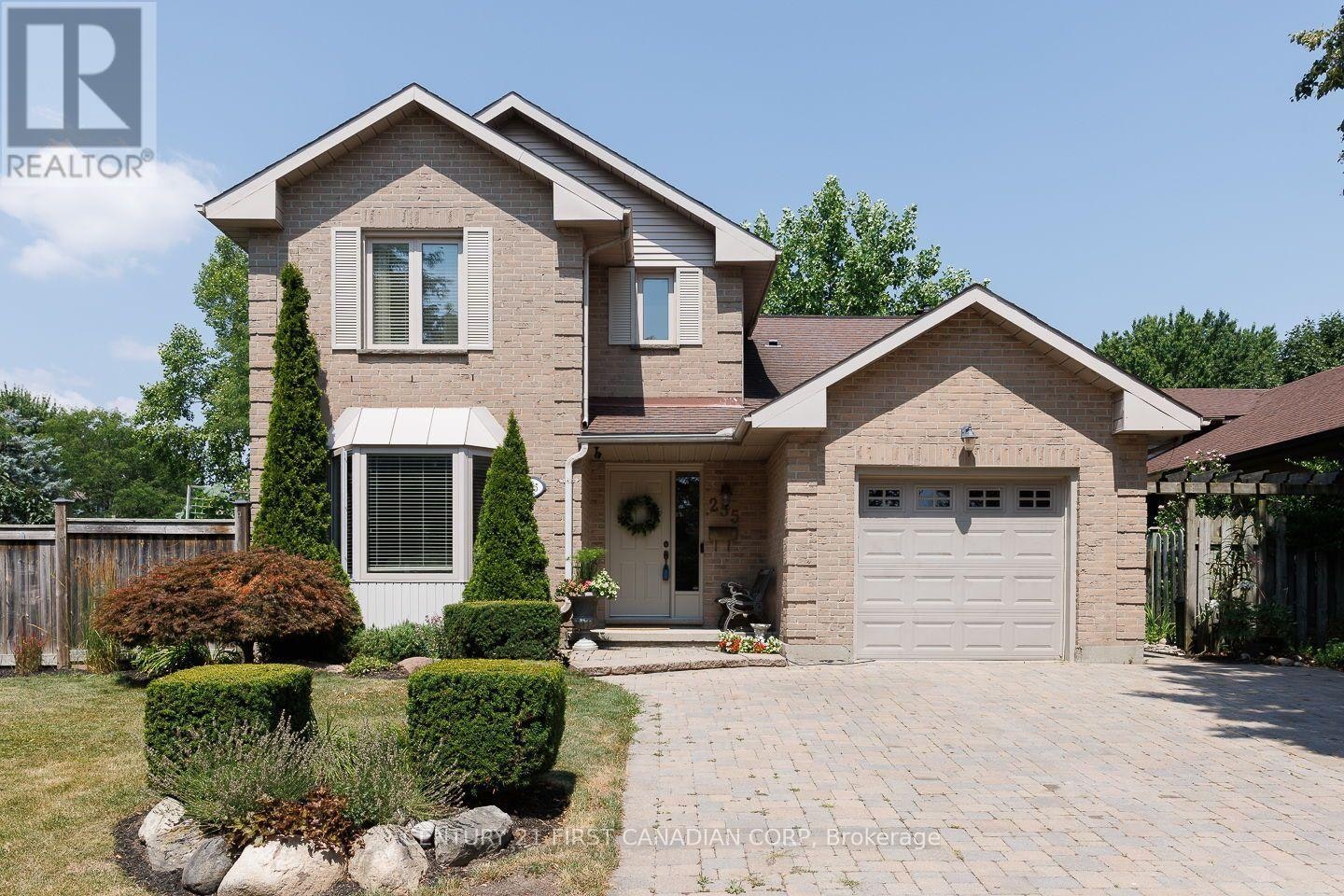 255 Deveron Crescent, London, ON, N5Z 4N2