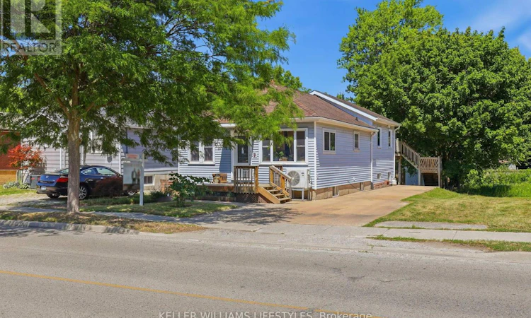 118 Emery Street W
