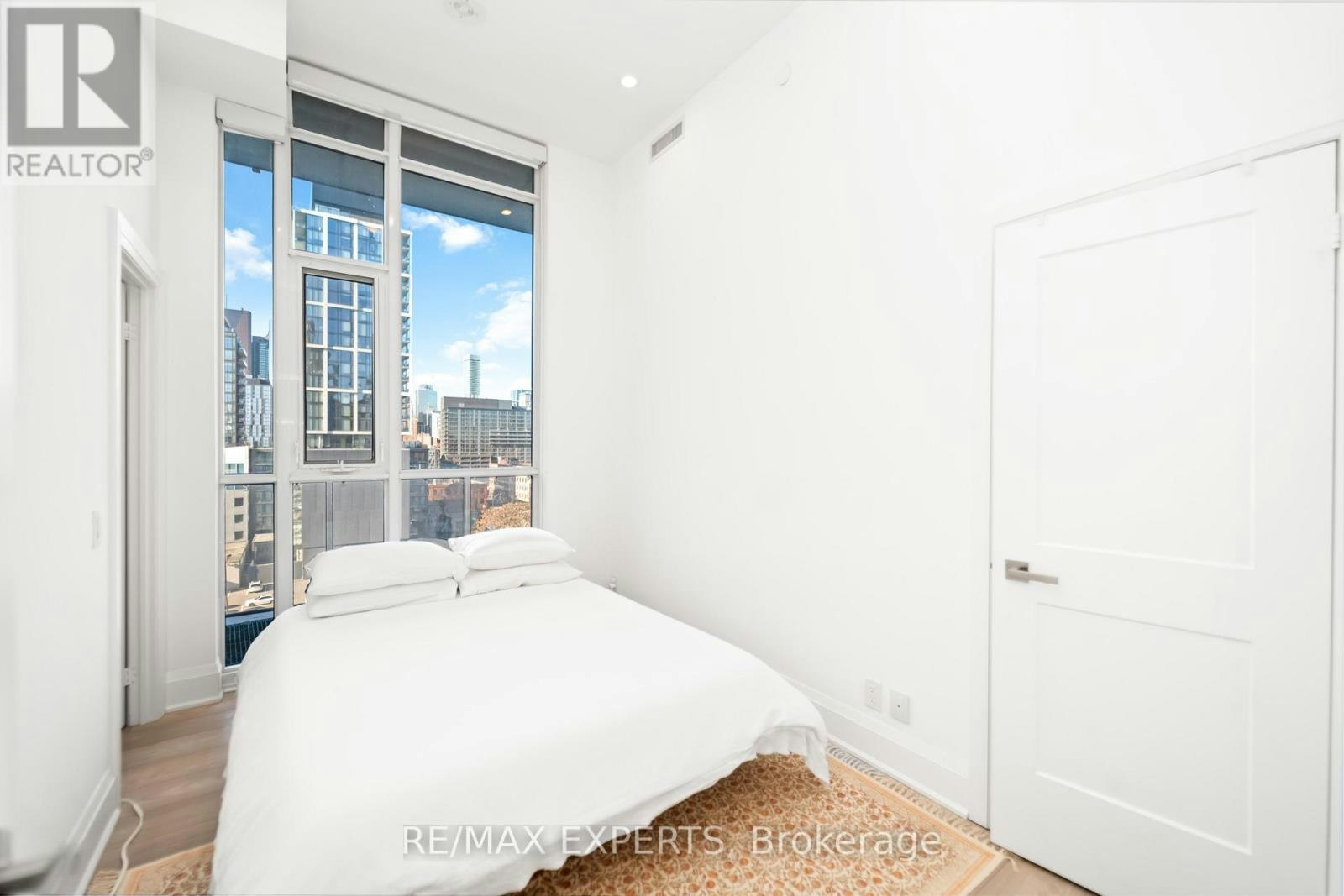 902-120 Parliament Street, Toronto, ON, M5A 2Y8 - 2