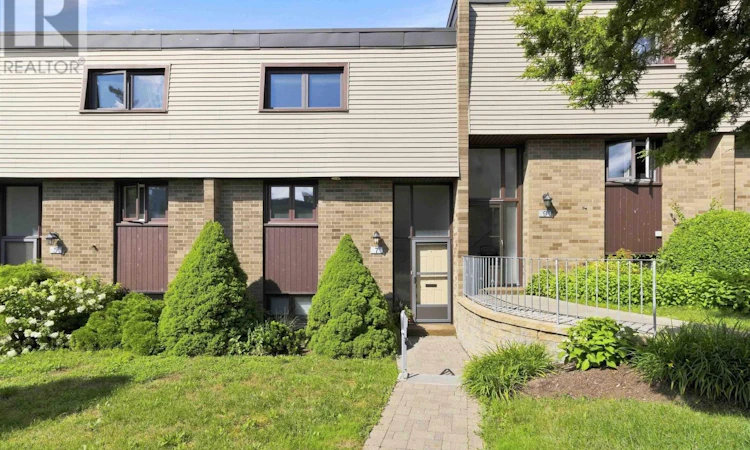 7 Forestside Crescent