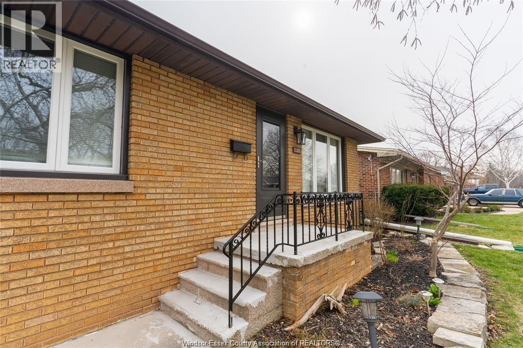 UPPER-1120 Parkview Avenue, Windsor, ON, N8S 2X9 - 3