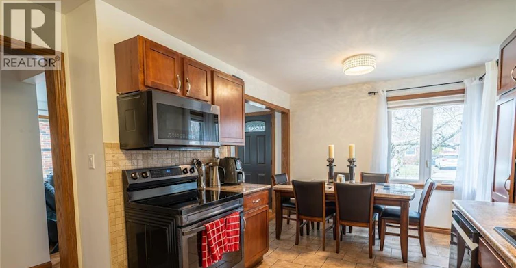 UPPER-1120 Parkview Avenue, Windsor, ON, N8S 2X9 - 10