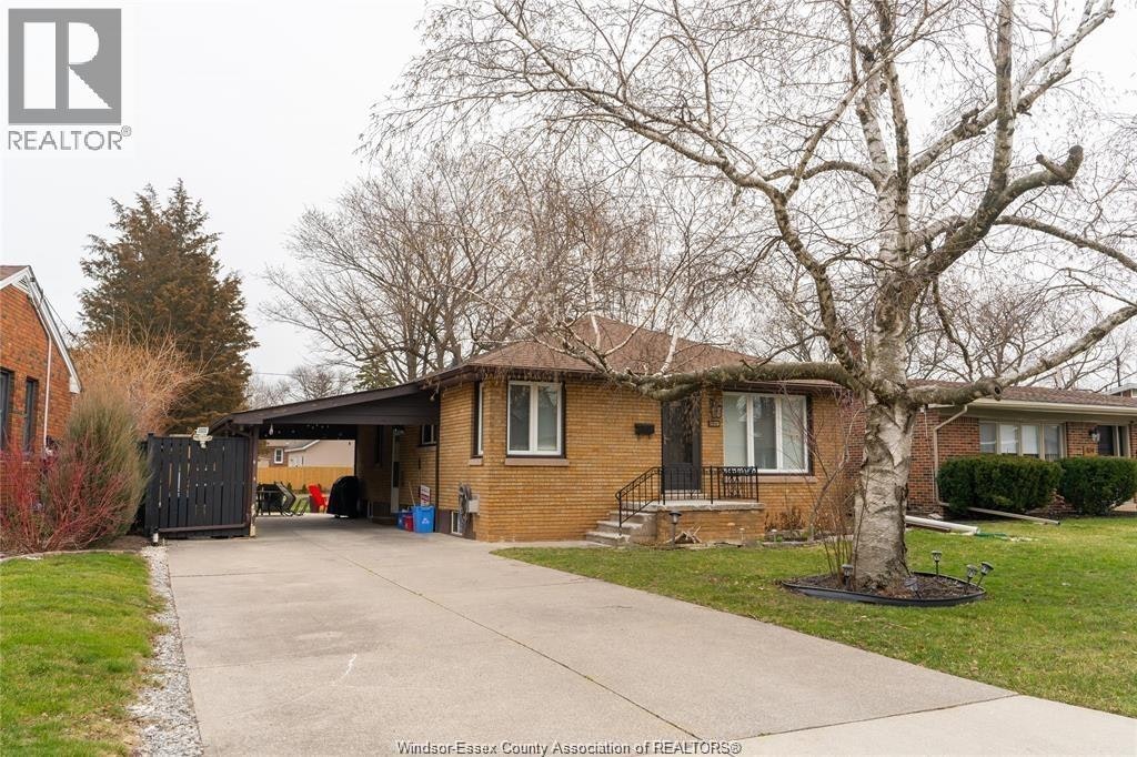 UPPER-1120 Parkview Avenue, Windsor, ON, N8S 2X9 - 2