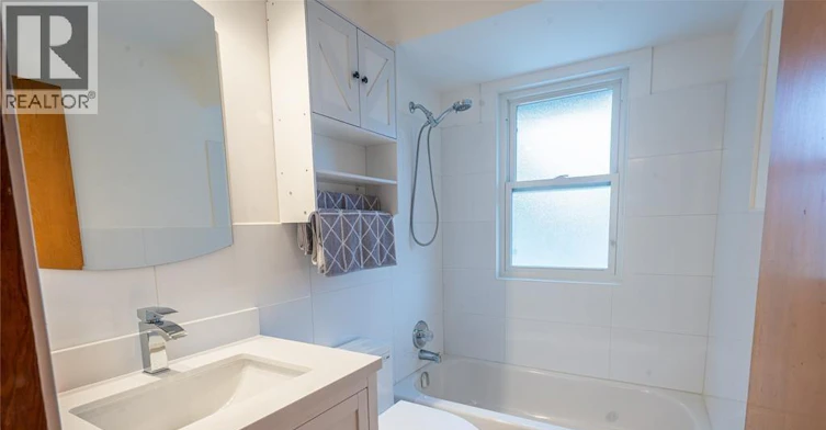 UPPER-1120 Parkview Avenue, Windsor, ON, N8S 2X9 - 14
