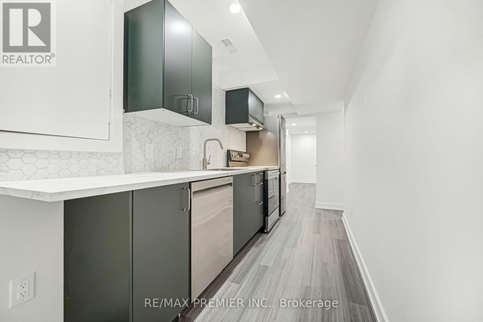 BSMT-60 Del Francesco Way, Vaughan, ON, L6A 3X1 - 10