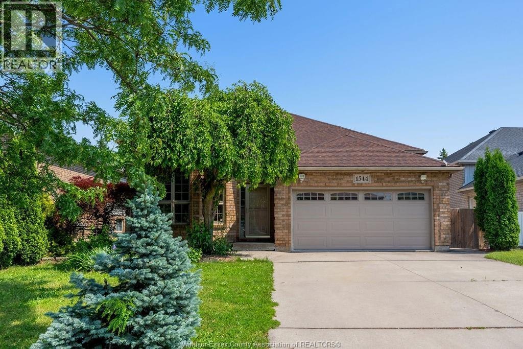 1544 Imperial Crescent, Windsor, ON, N9G 2T8 - 3