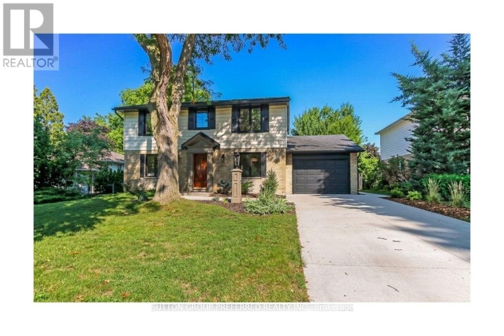 54 Lloyd Manor Crescent, London, ON, N6H 3Z3