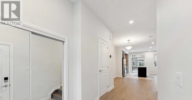 711 Fairline Row, Ottawa, ON, K2V 0M4 - 2