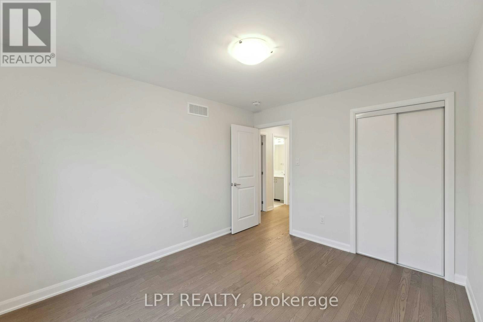 711 Fairline Row, Ottawa, ON, K2V 0M4 - 18