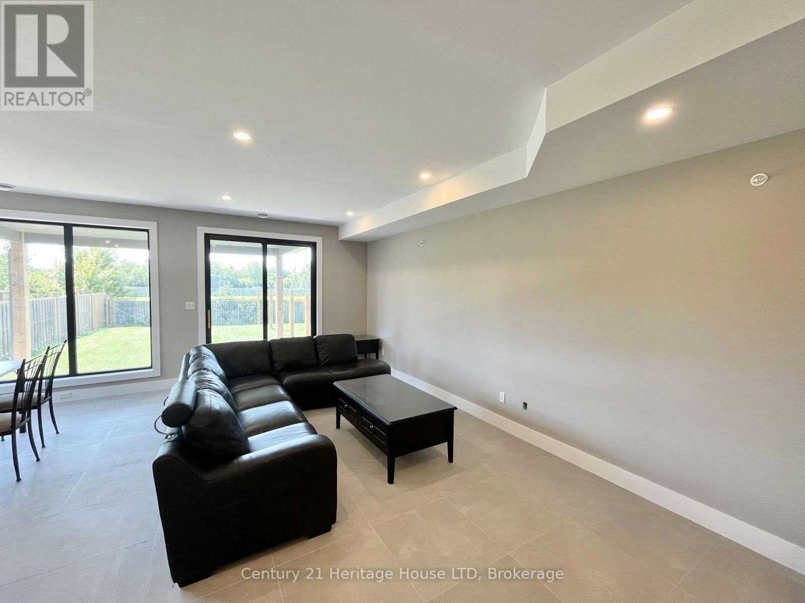 99A Moffatt Street, St. Catharines, ON, L2P 2L6 - 11