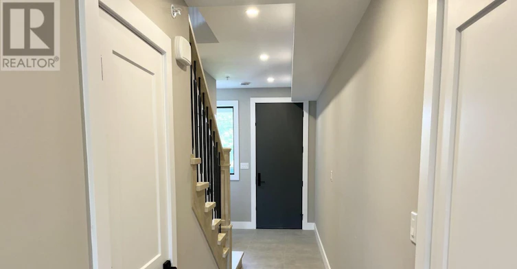 99A Moffatt Street, St. Catharines, ON, L2P 2L6 - 4